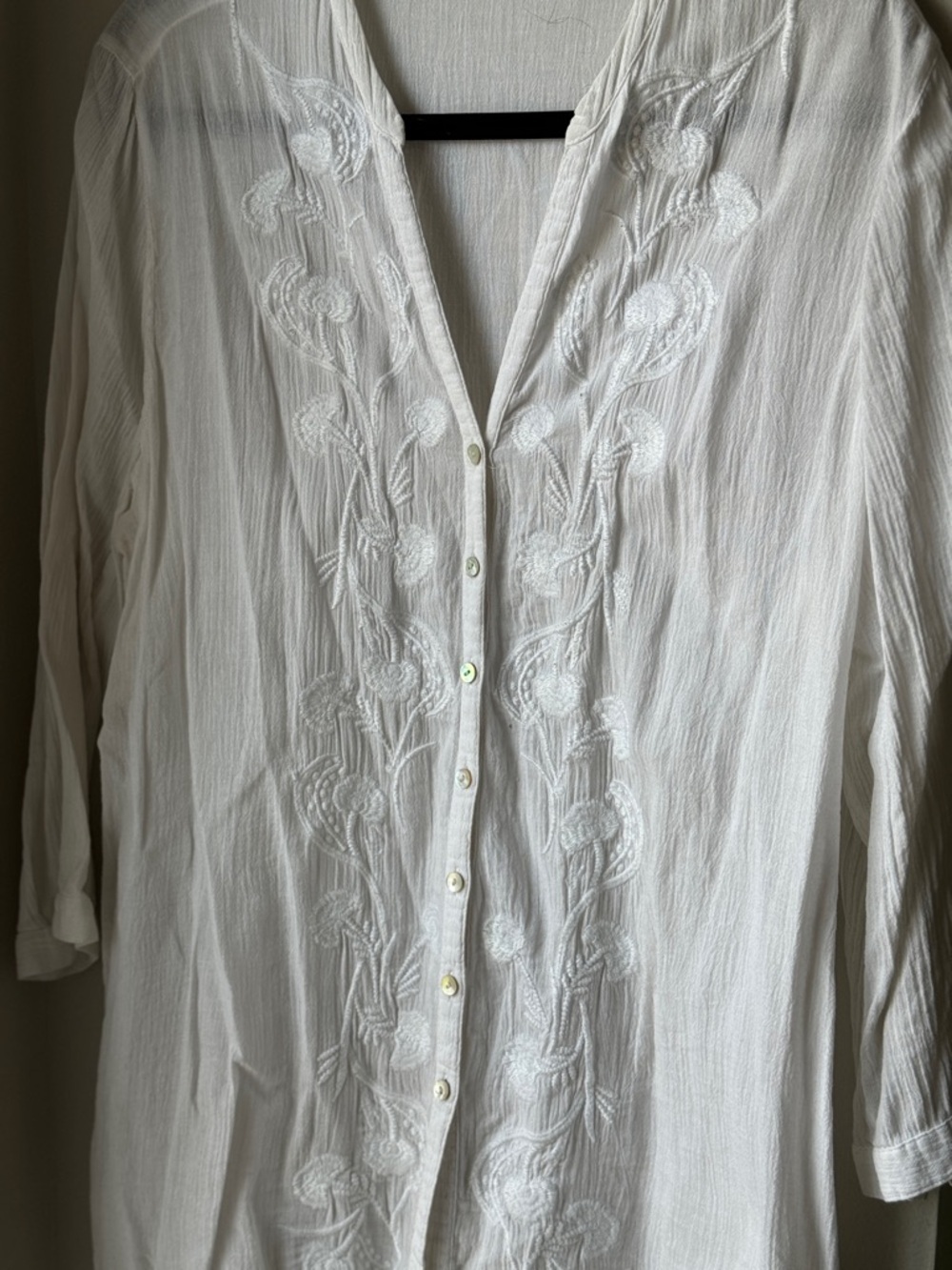 J. Jill White Embroidered Button-Front Tunic - Picture 2 of 6